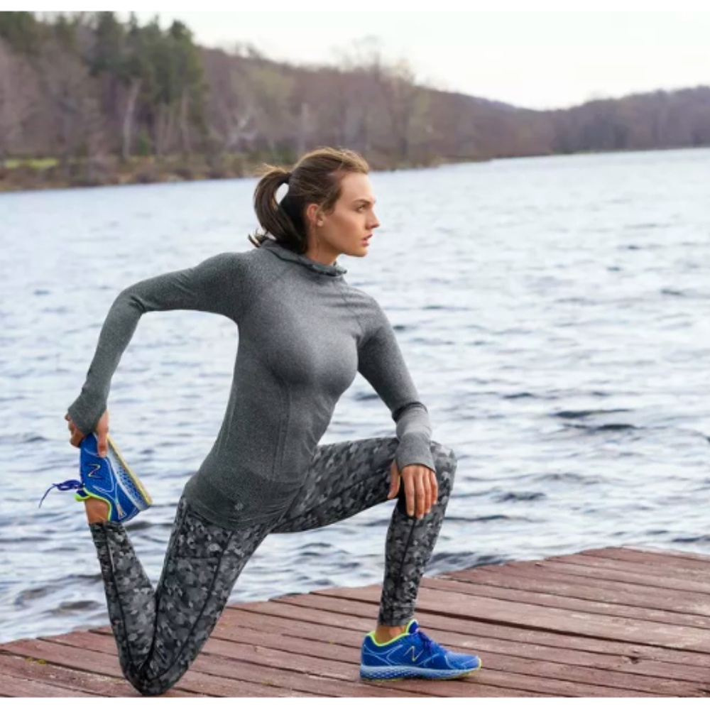 Athleta Tracker Hoodie w/ Odor Control